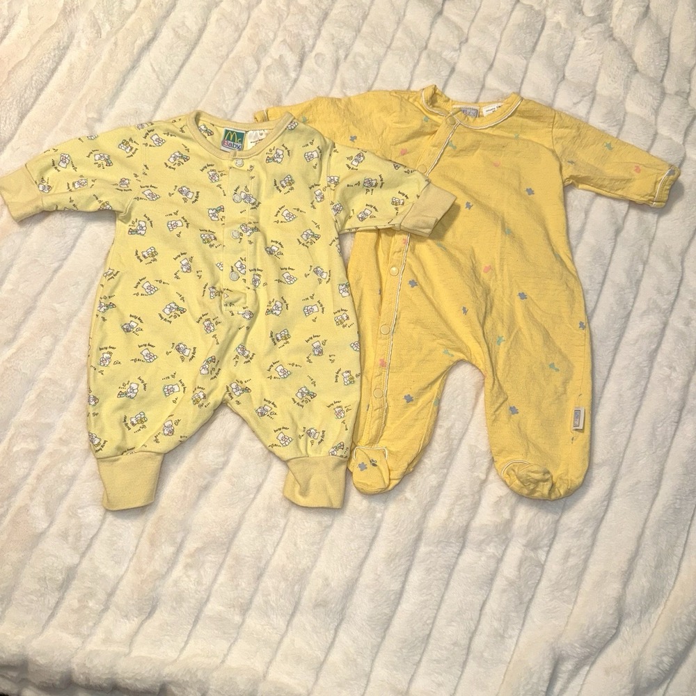 Vintage McBaby Sleepers (2) Size 0-3 Months Baby‎ Footed Pajamas 1 Piece Pjs